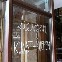 Foto tirada no(a) Liesgen. Kunst + Kuchen. por Stefan H. em 6/2/2013