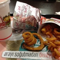 Photo taken at Arby&amp;#39;s by Ilyas B. on 11/12/2012