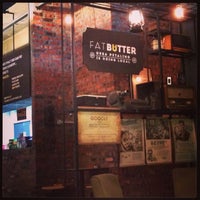Снимок сделан в Fat Butter Restaurant пользователем Hafidz A. 11/15/2013