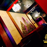 Foto tirada no(a) Pharaoh&#39;s Hookah Lounge por Aymen W. em 12/28/2016