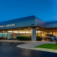 11/23/2016 tarihinde Harvey Lexus Of Grand Rapidsziyaretçi tarafından Harvey Lexus Of Grand Rapids'de çekilen fotoğraf