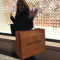 Photo taken at Louis Vuitton by Evy d. on 12/11/2018