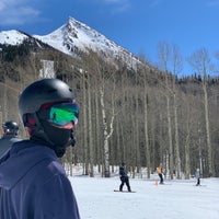 Photo taken at Crested Butte Mountain Resort by Michael H. on 3/27/2019