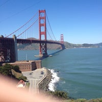 Foto tomada en *CLOSED* Golden Gate Bridge Walking Tour  por Amy H. el 4/18/2013