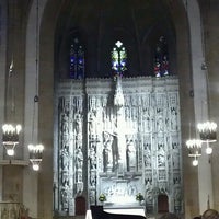 Das Foto wurde bei Christ Church Cathedral von Sarah H. am 11/4/2012 aufgenommen