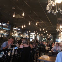 Foto diambil di Blackwall Hitch Restaurant oleh Luann H. pada 7/23/2019