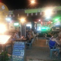 รูปภาพถ่ายที่ Chaba Tapas Restaurant  Bar โดย Jean-Jacques D. เมื่อ 10/17/2012