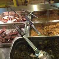 10/11/2012 tarihinde Sandy J.ziyaretçi tarafından Golden Krust Caribbean Restaurant'de çekilen fotoğraf