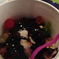 รูปภาพถ่ายที่ BTO Self Serve Frozen Yogurt โดย Risa . เมื่อ 7/20/2013