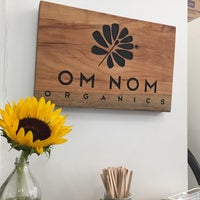 Photo taken at Om Nom Organics by Franck C. on 7/28/2015
