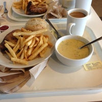 10/14/2012にCory S.がIKEA Restaurant &amp; Caféで撮った写真