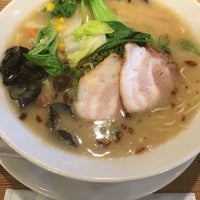 Photo taken at 日の丸軒らぁめん。 by Hiro S. on 6/3/2017