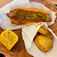 Photo taken at MOS Burger by Sakurairo on 6/24/2022