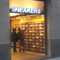 Photo taken at Sneakers Barcelona by Pavel D. on 1/9/2017