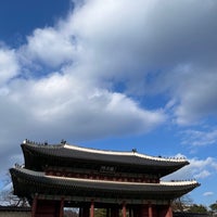 Photo taken at Changdeokgung by 汚物 on 11/28/2023