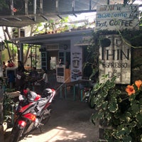 Photo taken at Phin Coffee by Linkrod on 7/7/2019