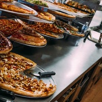 1/18/2017 tarihinde Planet Pizza - Stamfordziyaretçi tarafından Planet Pizza - Stamford'de çekilen fotoğraf
