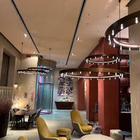 รูปภาพถ่ายที่ Enterprise Hotel โดย Ain T. เมื่อ 9/25/2022