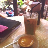 Photo taken at Café Croissant d&amp;#39;Or by Pinky . on 10/7/2012