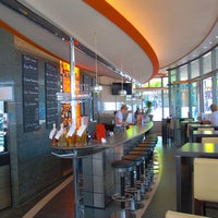 รูปภาพถ่ายที่ PLAZA café bistro bar โดย PLAZA café bistro bar เมื่อ 7/16/2013