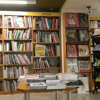 8/26/2013에 Eduardo F P.님이 Librería Luces에서 찍은 사진