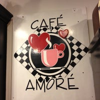 รูปภาพถ่ายที่ Amore Breakfast โดย Vinnie L. เมื่อ 9/30/2012