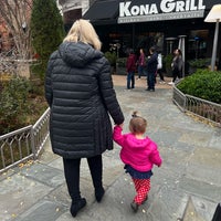 Photo taken at Kona Grill by Kelly C. on 11/27/2022