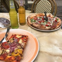 7/21/2021 tarihinde Anna B.ziyaretçi tarafından Pizzeria La Fiorita'de çekilen fotoğraf