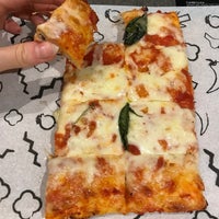 12/3/2020 tarihinde Anna B.ziyaretçi tarafından Pizzagram'de çekilen fotoğraf