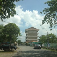 Photo taken at โรงเรียนวัดพระยาสุเรนทร์ (บุญมี อนุกูล) by Ni_new S. on 11/7/2012