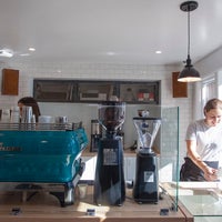 Das Foto wurde bei Smith &amp;amp; Tait Coffee Bar von Smith &amp;amp; Tait Coffee Bar am 1/6/2017 aufgenommen