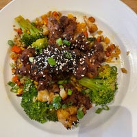 Photo taken at Leaf Vegetarian Restaurant by Laura W. on 8/31/2022