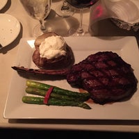 Photo taken at Steakhouse 10 by Jobi J. on 3/19/2015