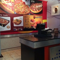 Photo taken at Pizza Hut Delivery (PHD) بيتزا هت by ‏ع on 2/24/2014