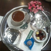 4/30/2013에 Gizem A.님이 Edward&amp;#39;s Coffee에서 찍은 사진