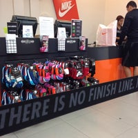 Nike Factory Store - Tienda de artículos deportivos