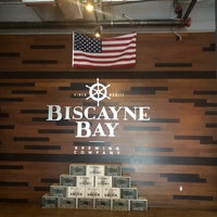 รูปภาพถ่ายที่ Biscayne Bay Brewing โดย Paolo I. เมื่อ 1/8/2019