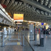 9/25/2016 tarihinde Pooky S.ziyaretçi tarafından Frankfurt Havalimanı (FRA)'de çekilen fotoğraf