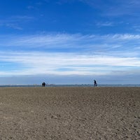 Photo taken at Jonanjima Seaside Park Tsubasa Beach by Vic F. on 1/22/2023