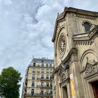 Photo taken at Church of Notre-Dame-des-Champs by Vic F. on 5/7/2019