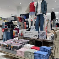 Photo taken at UNIQLO by Vic F. on 1/13/2022