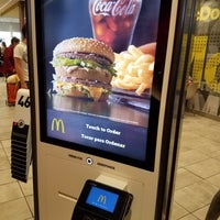 Photo taken at McDonald&amp;#39;s by Daniel C. on 9/22/2018