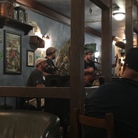 Foto tirada no(a) Killarney&amp;#39;s Restaurant &amp;amp; Irish Pub por Marichelle B. em 8/5/2017