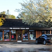 11/14/2013にWoodside Tennis ShopがWoodside Tennis Shopで撮った写真