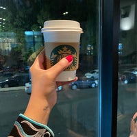 10/6/2023 tarihinde Sultanah💋ziyaretçi tarafından Starbucks'de çekilen fotoğraf