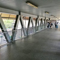 Photo taken at ARL-MRT Skywalk by Carlos O. on 5/4/2019