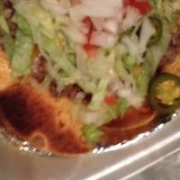 Das Foto wurde bei Tijuanas Mexican Restaurant von Basem A. am 5/12/2013 aufgenommen