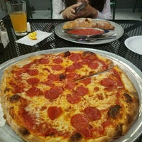 Photo taken at Fellini&amp;#39;s Pizza by Seth R. on 4/29/2017