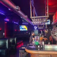Foto tomada en Blondie&#39;s Bar  por Dipesh G. el 10/1/2021