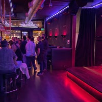 Foto tomada en Blondie&amp;#39;s Bar  por Dipesh G. el 10/17/2021